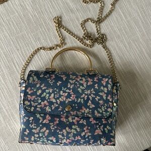 Blue Floral Top-Handle Crossbody Bag with Gold Chain